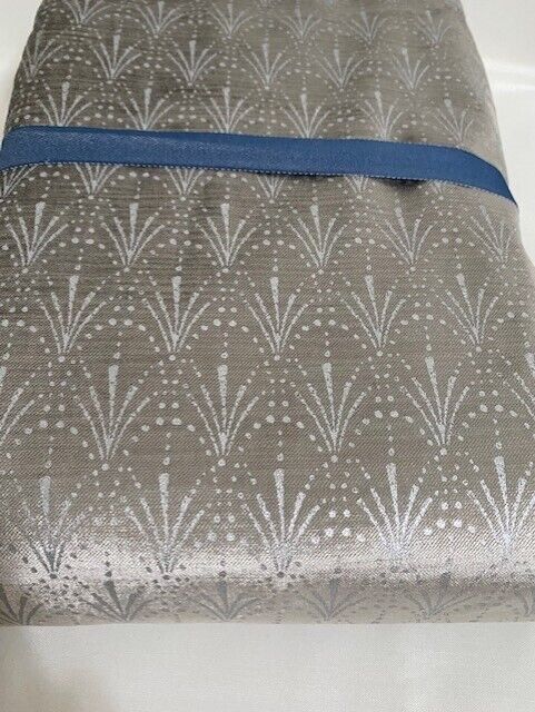 Pottery Barn Kids Emily and Merritt Starburst Velvet Embossed Duvet Cover F/Q