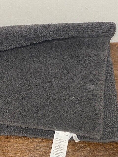 Pottery Barn Classic Organic Loop Bath Mat, 21 x 34 in, Charcoal