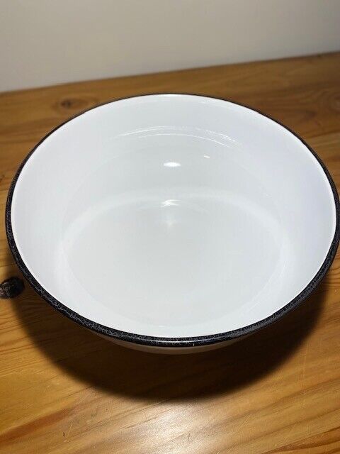 Williams Sonoma White Emaneled Pedestal Bowl, 11 3/4 in Round