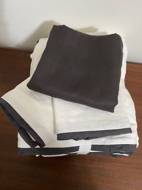 Pottery Barn F/Q Belgian Flax Linen Duvet, 2 St., & 1 Euro Sham-White & Graphite