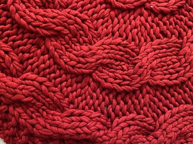 Pottery Barn Colossal Handknit Christmas Tree Skirt Red- NWOT