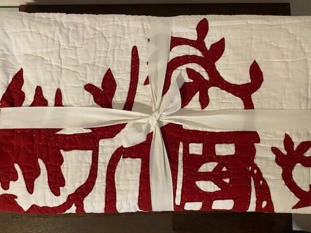 Pottery Barn Twin Clara Cotton Appliqué Holiday Quilt, Red