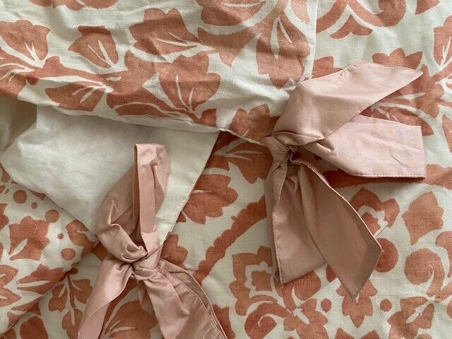 Pottery Barn K/CK Ana Medallion Cotton/Linen Duvet Cover, Coral & Ivory