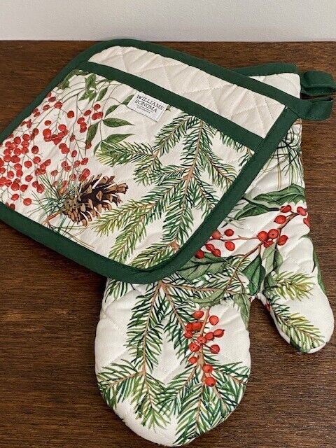 Williams Sonoma Woodland Berry Oven Mitt & Pot Holder Set