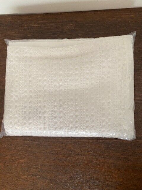 Pottery Barn Waffle Weave Honeycomb White Cotton King SHAM, NEW 36x20