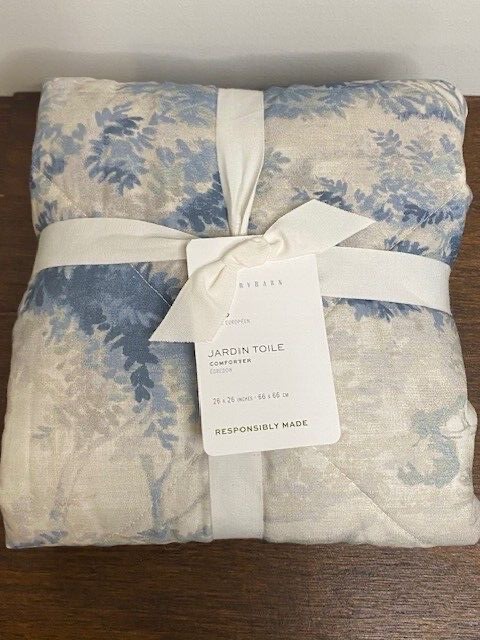 Pottery Barn Jardin Toile Euro Comforter Sham, 26 x 26 in, Blue