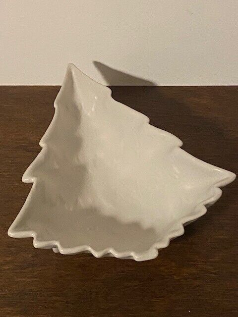 Pottery Barn Holiday Tree Stoneware Serving Bowl, 12 x 10 x 3 in