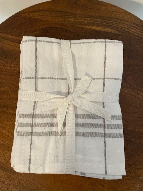 Williams Sonoma Kitchen Towels, Set of 4, 100% Cotton, 20 x 31 1/2