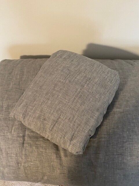 Pottery Barn Belgian Flax Linen Comforter K/CK,  and 1 King Sham, Flagstone