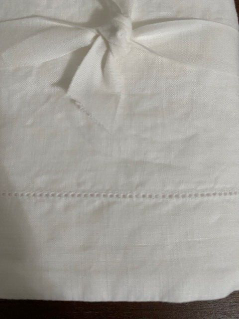 Pottery barn 100% Linen Euro Sham-26 x 26, White