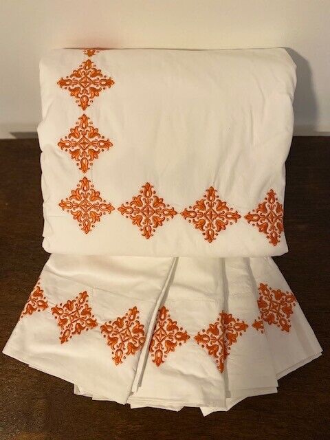 Pottery Barn K/CK Tile Embroidered Organic Percale Duvet & 4 King Pillow Cases