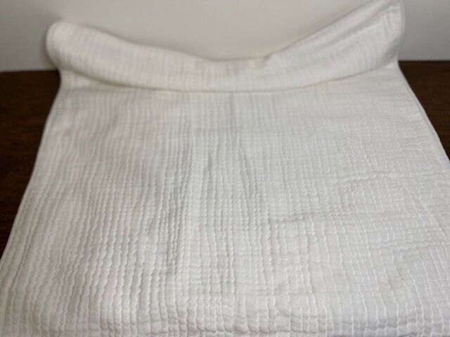 Villa Set of 2 24 x 24 in Cardiff ( Coronado) Pillow Covers, White