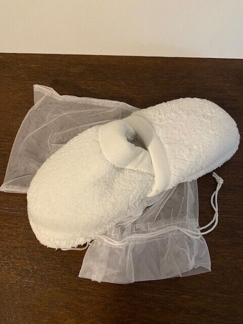 Pottery Barn Cozt Sherpa Slippers, Medium-White