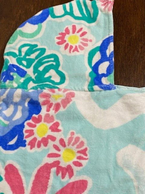 Pottery Barn Kids Lilly Pulitzer Unicorns in BloomKid Hooded Beach Wrap