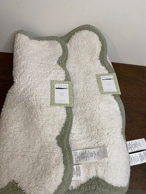 Pottery Barn Set of 2 Julia Berolzheimer Tufted Organic Bath Mat, Green