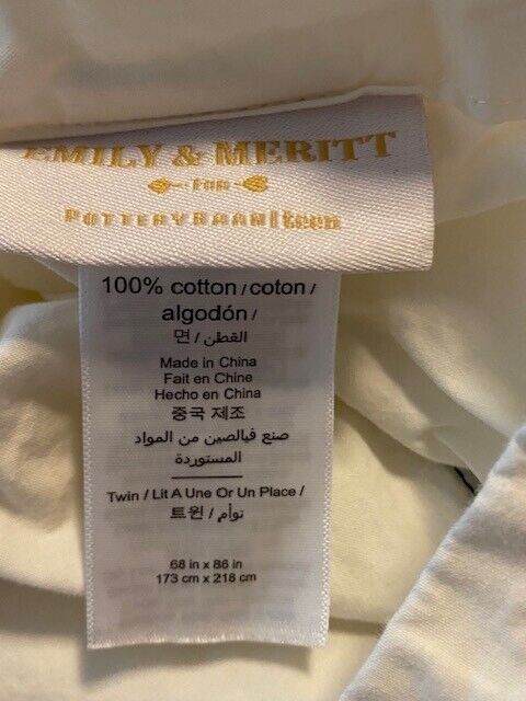 Pottery Barn TeenEmily & Meritt Ivory & Black Scalloped Duvet Cover 1 Sham, Twin