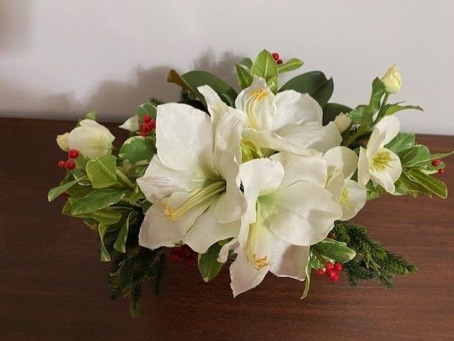 Pottery Barn Faux Amaryllis Mixed Holiday Arrangement in Glass Vase