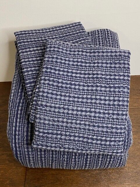 Open Box New Pottery Barn K/CK Honeycomb Duvet Cover, 2 King Shams, Midnight Blu