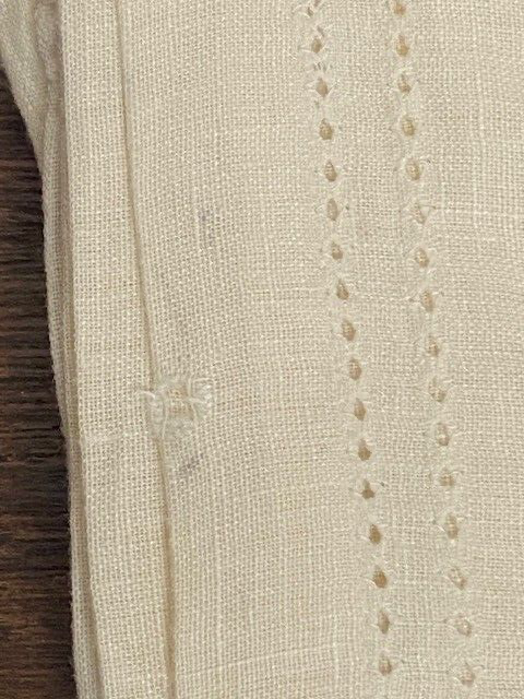 Williams Sonoma Set of 4 Double Hemstitch 20 x 20 Napkins, Pale Yellow