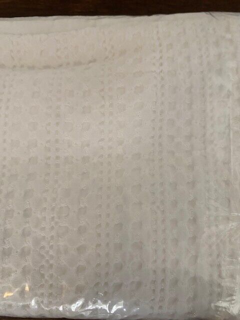 Pottery Barn Waffle Weave Honeycomb White Cotton King SHAM, NEW 36x20