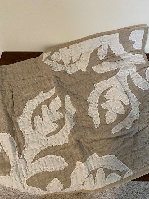 Pottery Barn Ohana Quilted Applique Standard Pillow Sham Flax & White