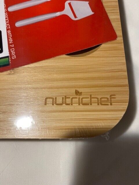 Nutrichef Bamboo Food Slicing and Serving Platter with 6-Knife, Fork Utensils