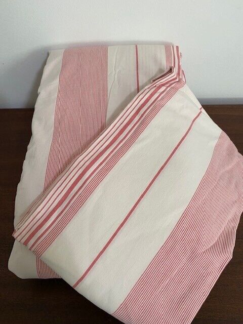 Pottery Barn Ayva Cotton Duvet And 2 King Pillow Cases- Red and White