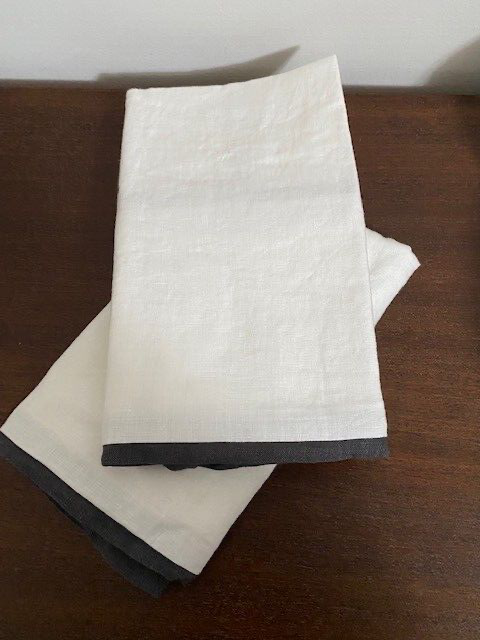 Pottery Barn F/Q Belgian Flax Linen Duvet, 2 St., & 1 Euro Sham-White & Graphite