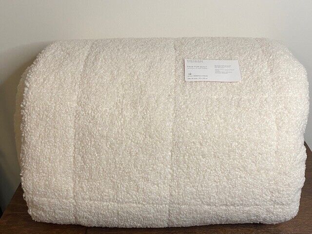 Pottery Barn King/ Cal King Faux Fur Teddy Bear Quilt, Ivory