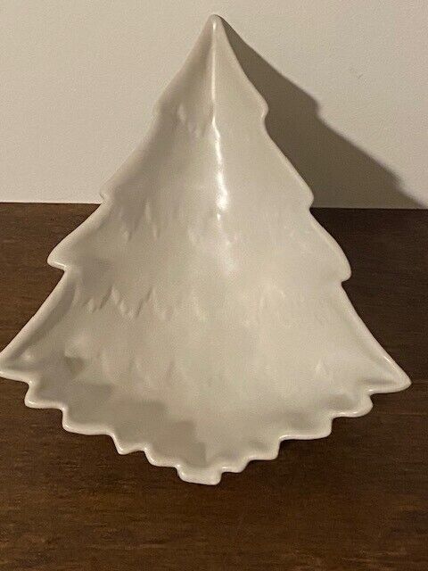 Pottery Barn Holiday Tree Stoneware Serving Bowl, 12 x 10 x 3 in